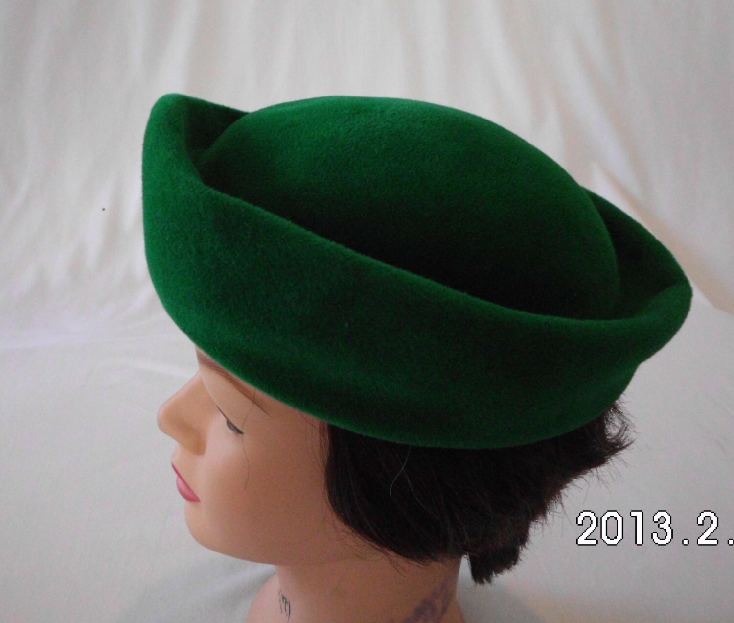 vintage 1940s KELLY GREEN HAT