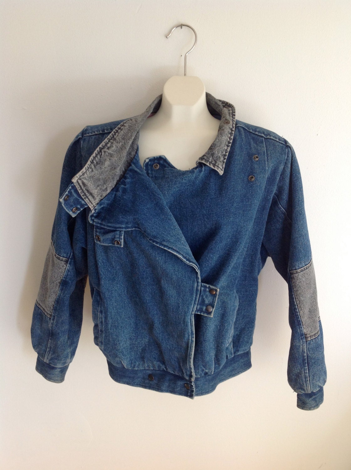 SALE Vintage 80s Uzzi Jean Jacket Size Medium