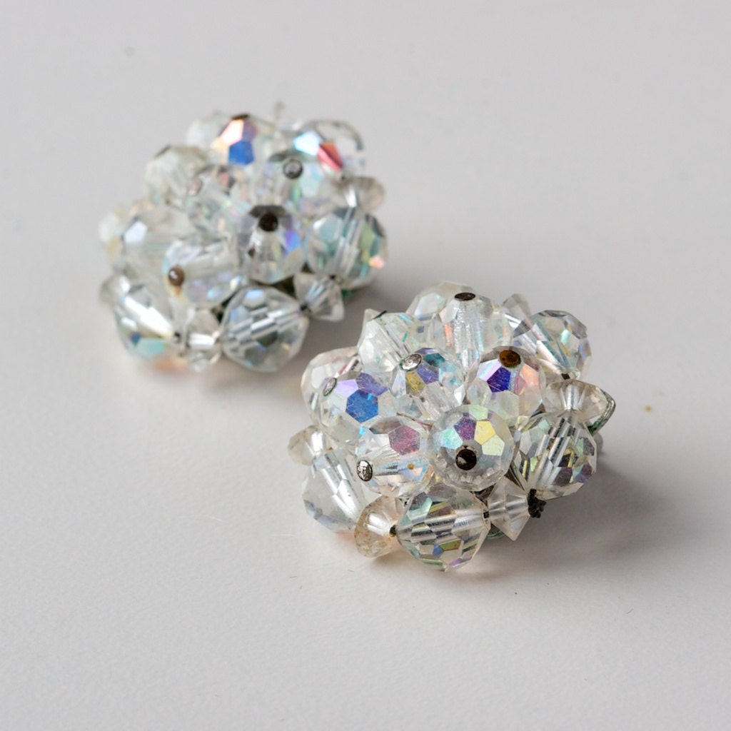 Vintage Crystal Cluster Aurora Borealis Clip On Earrings – Haute Juice