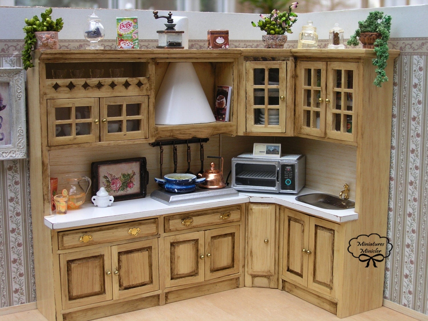 doll house kitchen table