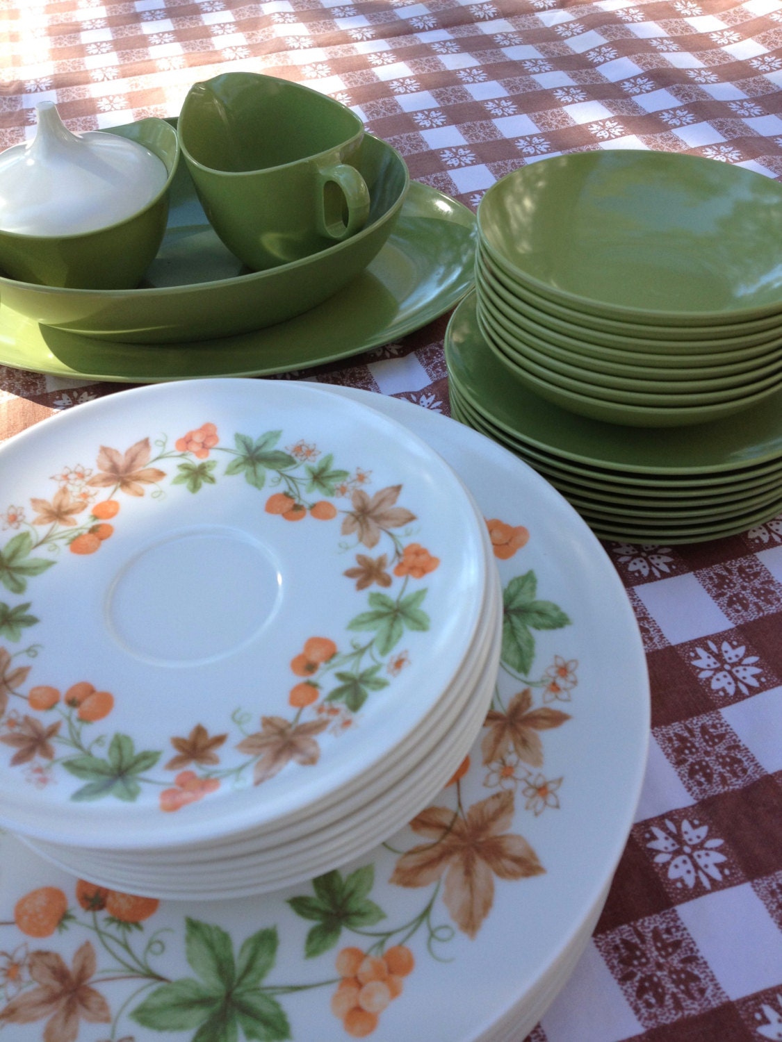 Vintage Oneida Melamine Dishes Collection of 44 Pieces Marked