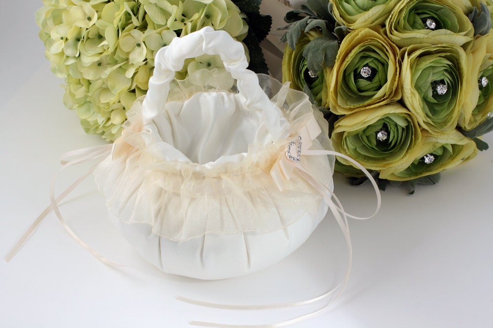 Flower Girl's Basket with Heart Buckle