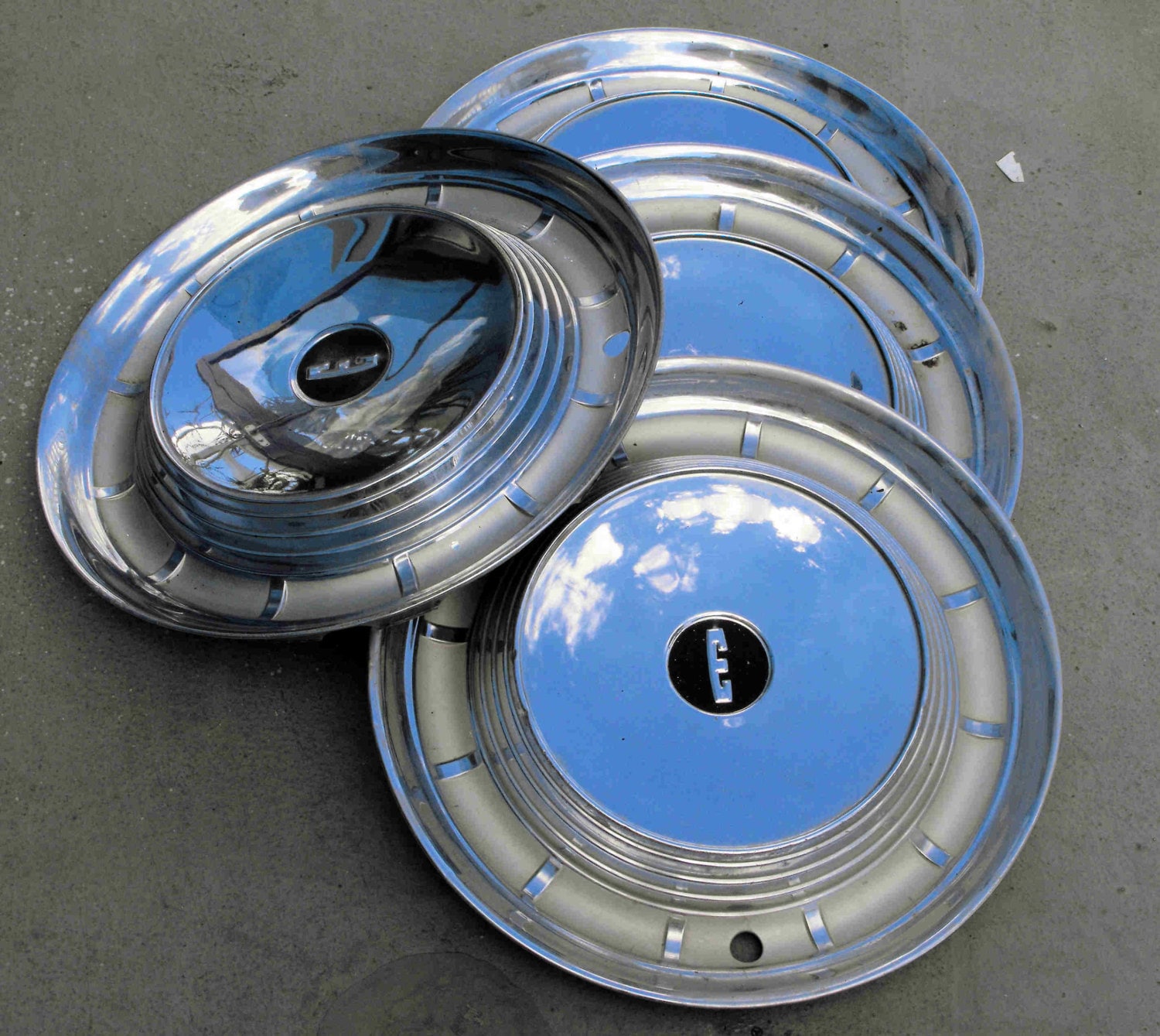 Vintage Edsel Ford Hubcaps Set of 4 by Synectics on Etsy