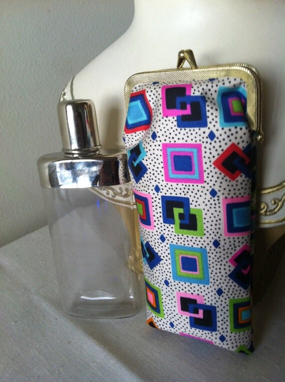 Vintage 80's Flask Purse by VintageBumbleBee on Etsy