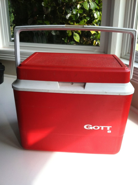 Gott 8 Red and White Cooler Model 1908 8 Quarts by TimzTreasures