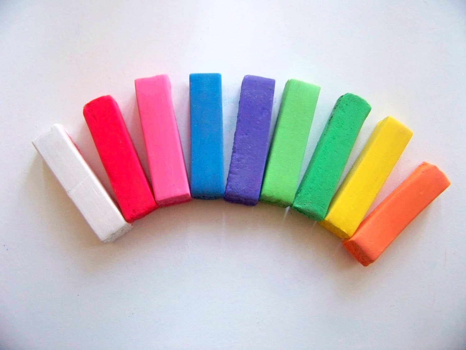 Salon Grade Hair Chalk Rainbow Mini Sized Sticks 9 Colors