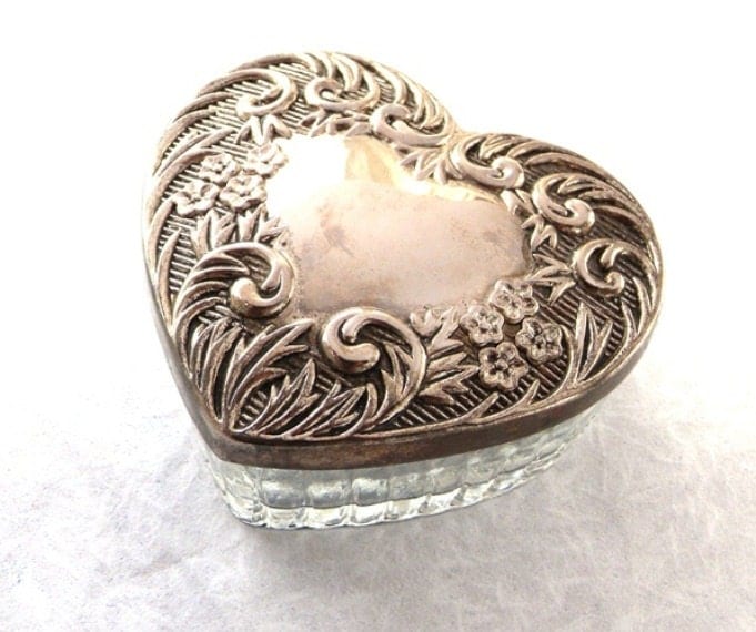 Vintage Heart Shaped Trinket Jewelry Box Powder Jar Ornate