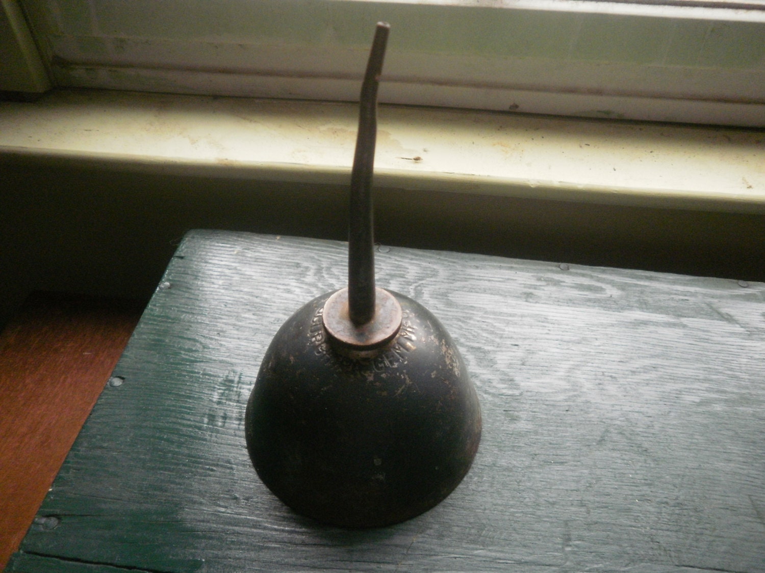 Oil Can made by GEM Mfg Co Pittsburgh PA