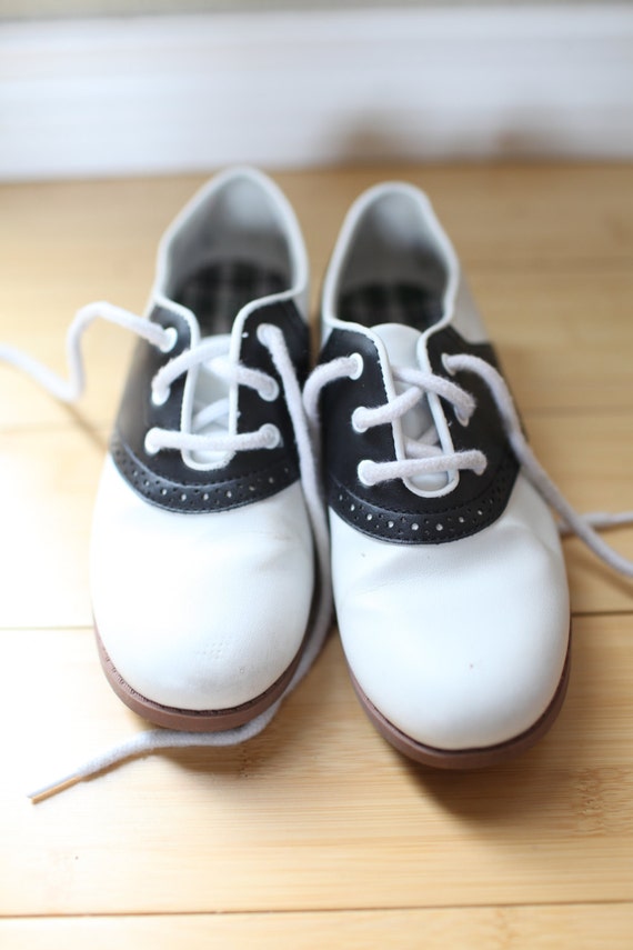 vintage saddle shoes black and white lace up oxfords kids 1