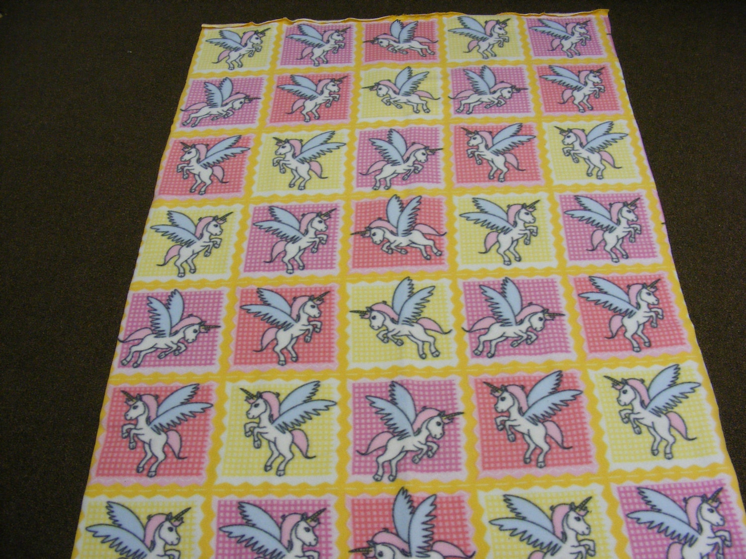 Pink unicorn fleece blanket no sew kit