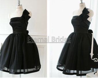 Popular items for black ball gown on Etsy