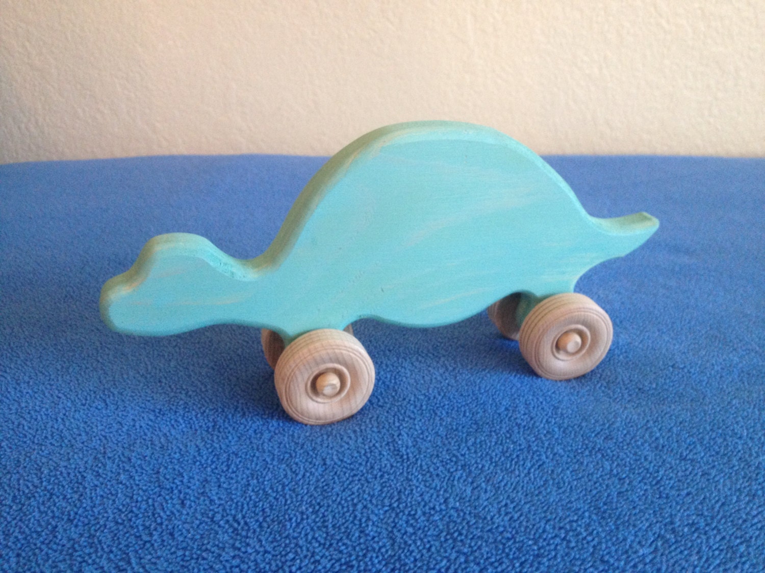 Turtle on wheels