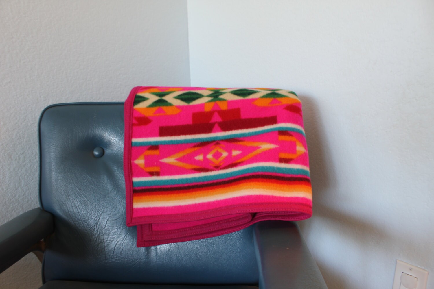 Vintage PENDLETON Navajo Wool Blanket Crib Size NEW with