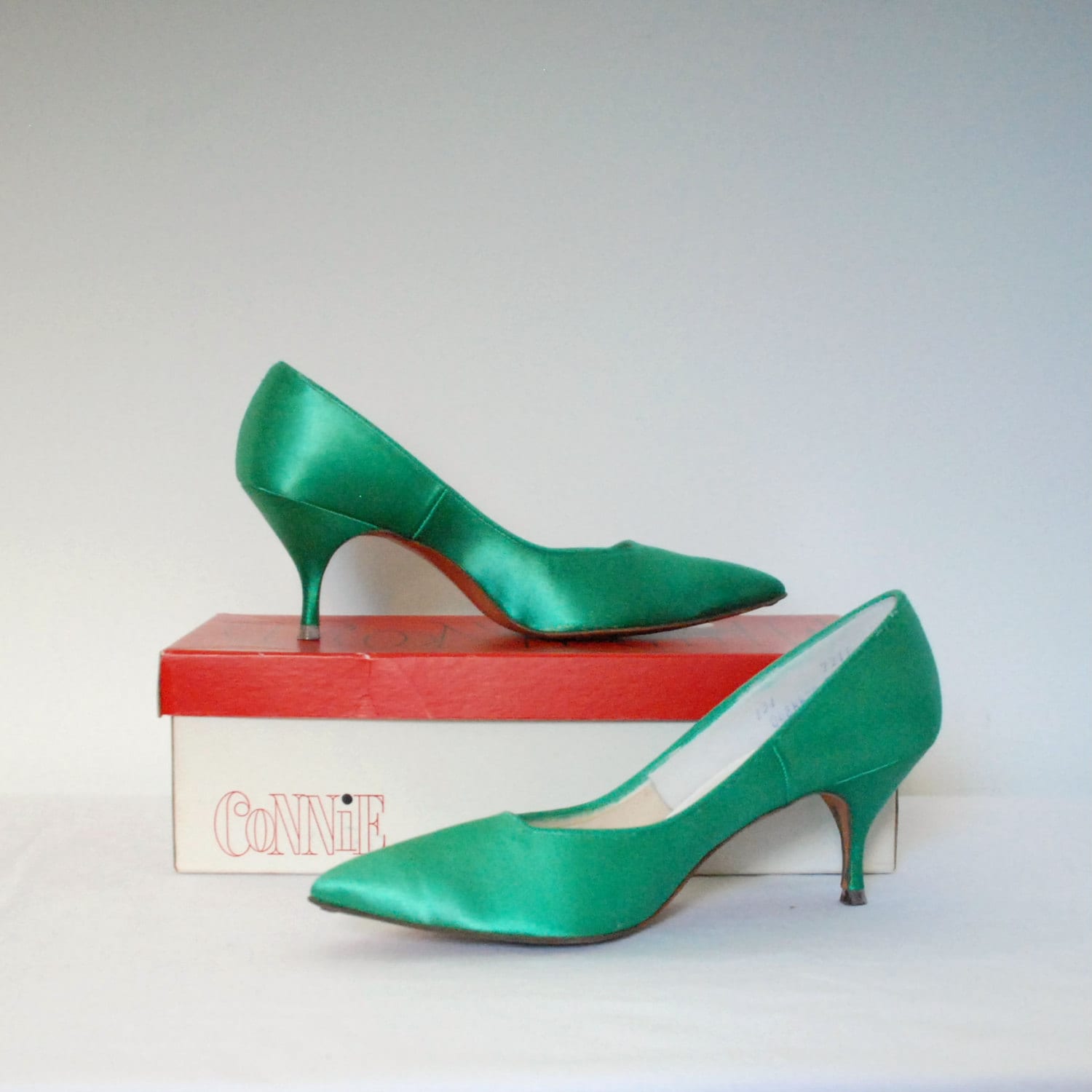 60s style heels