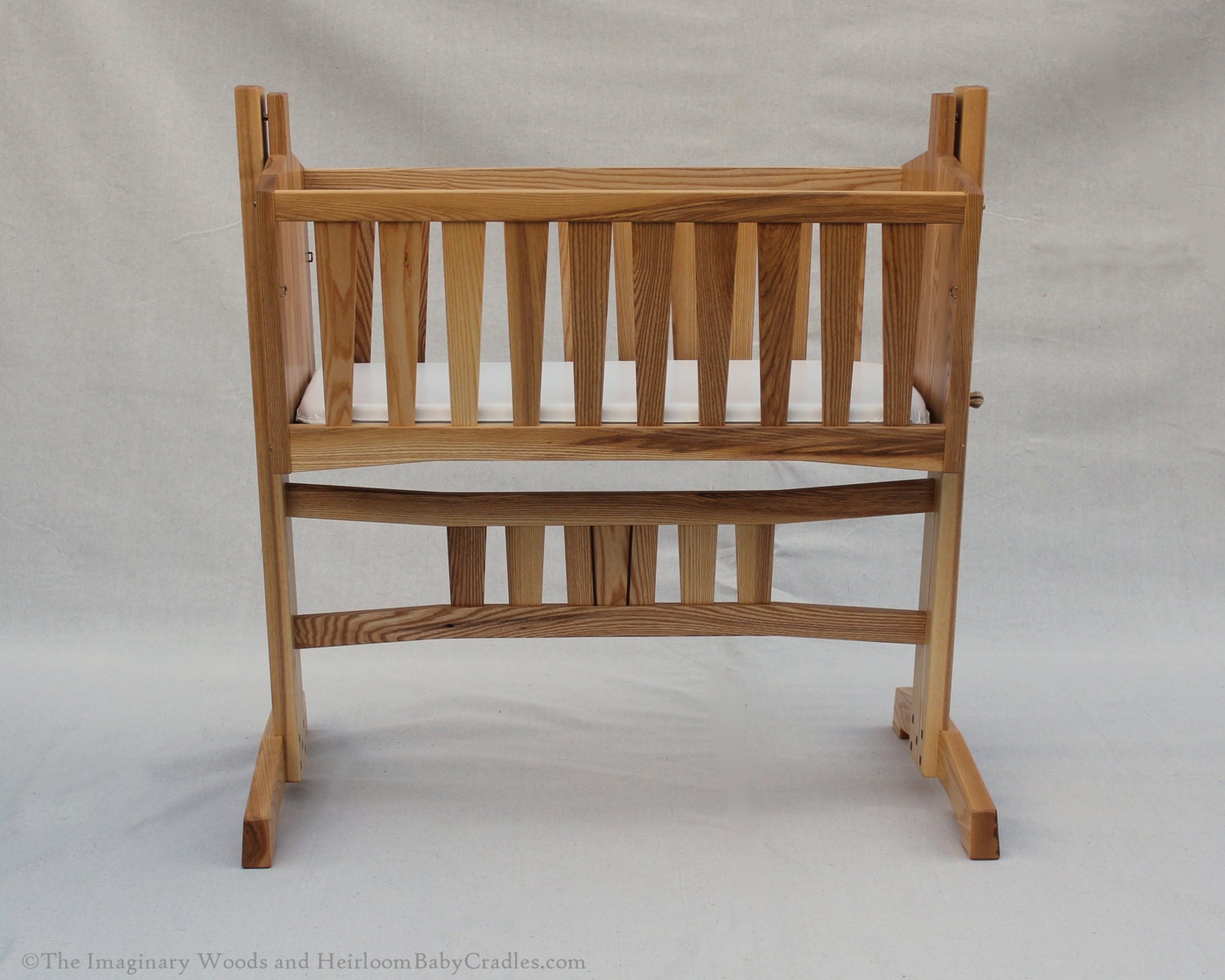 Heirloom Baby Cradle with Mortise and Tenon Construction