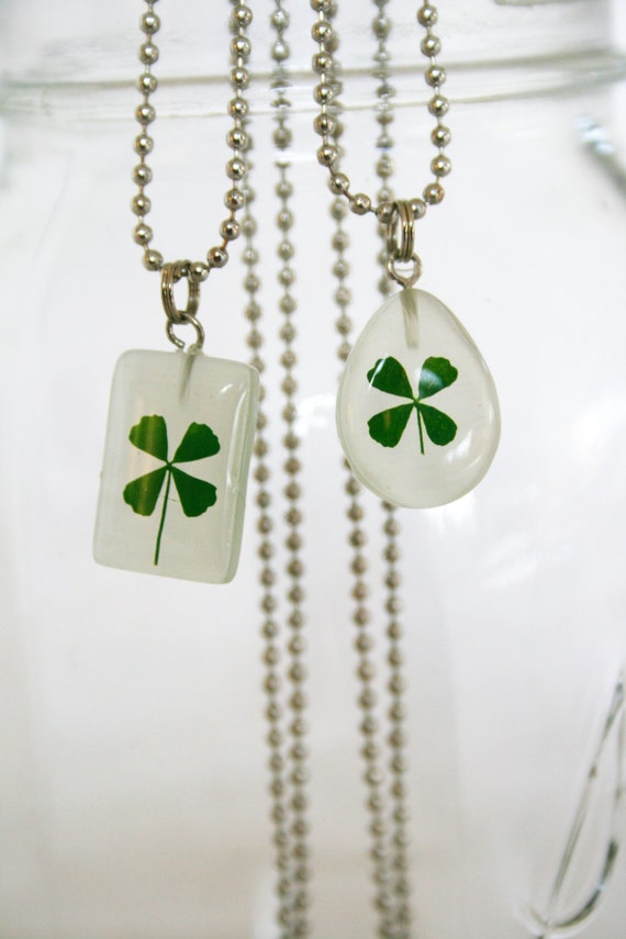 Items Similar To St Patricks Day Necklace Leaf Clover Green Lucky Clover On Etsy