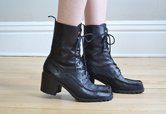 Vtg 90s black leather lace up grunge boots // by BrownCowVintage