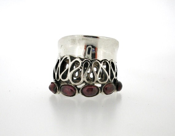 Sterling Silver Ring Garnet Design by Amir Poran Made in