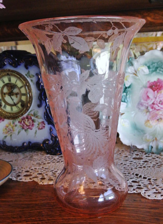 HUGE Cambridge Glass Peach Blow Pink Peacock Etch Etching 736 Large Vase Art Nouveau Deco Hollywood Regency Cottage Chic Home Decor Wedding