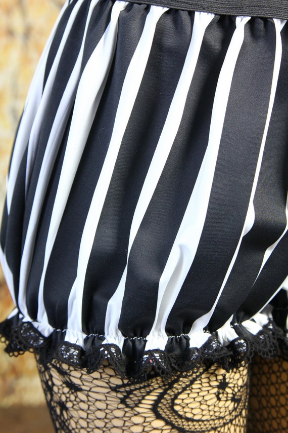 Size Large Black and White Circus Stripe Bloomettes with Trim