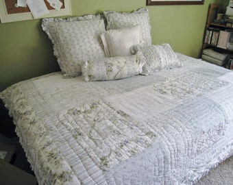 Turquoise Shabby Chic Quilt With Comforter