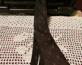 Rhynecliffe 1960's Skinny Tie Copper Brown with Crest Mad Men Tag A397