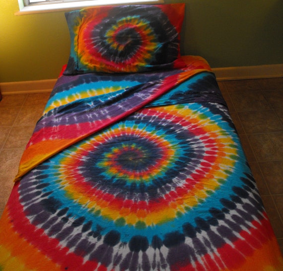 tie-dye-organic-cotton-full-size-sheet-set-in-by-inspiringcolor