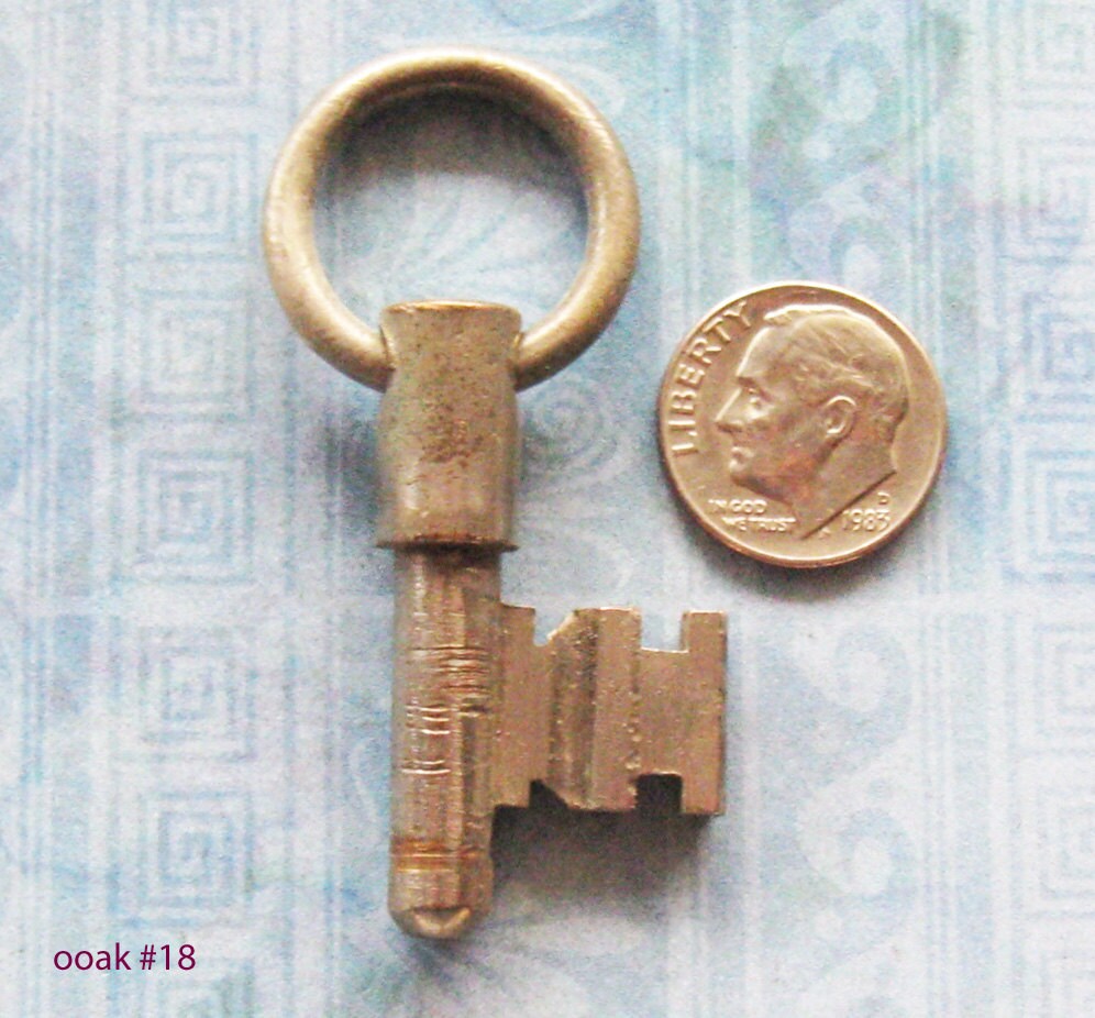 Antique Brass Key Pocket Door Folding Lock Skeleton Key