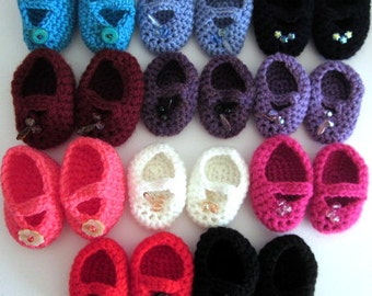 18 inch doll shoes, handmade Mary Janes, choice of several colours , crochet doll clothes, doll slippers, doll accessories