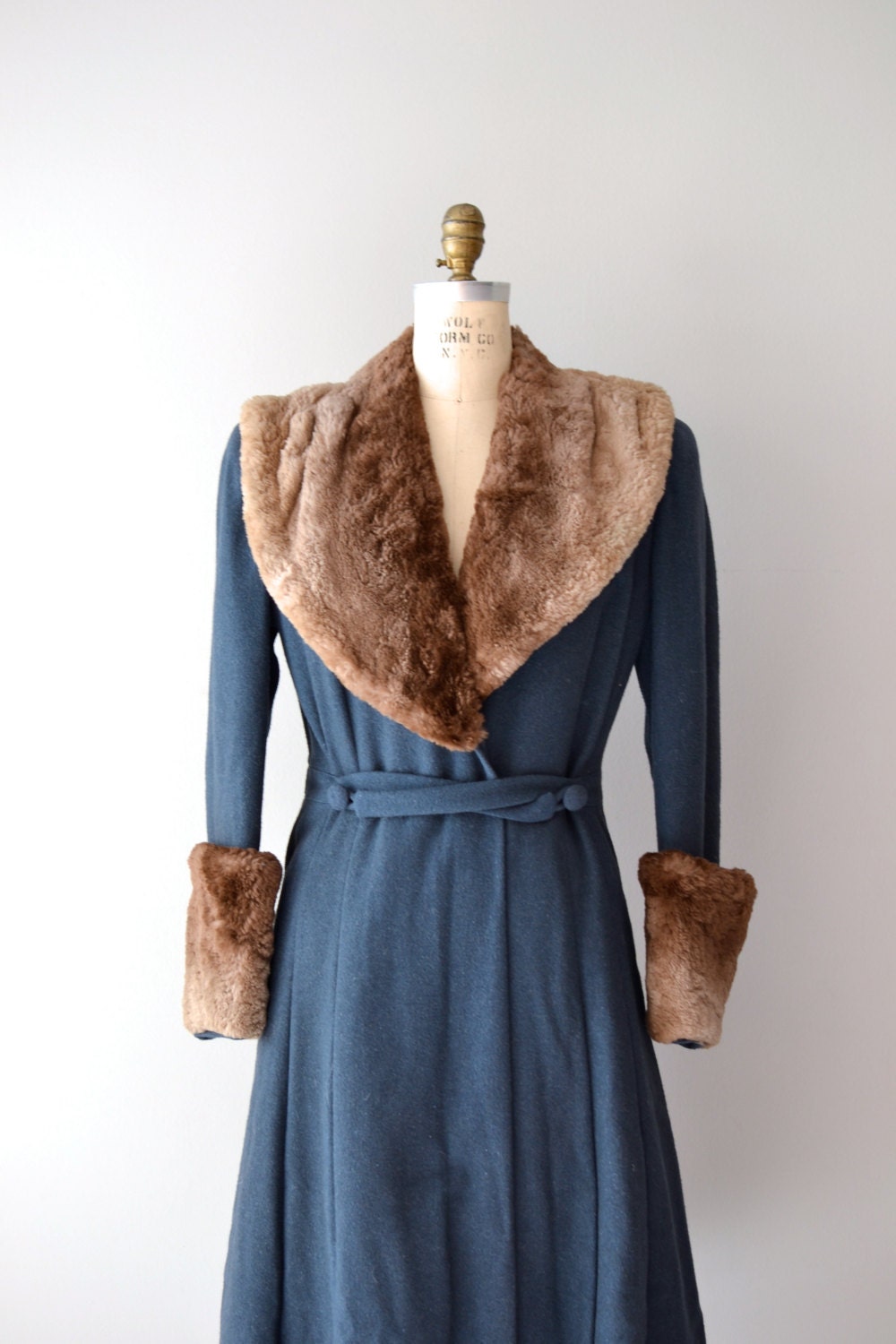 vintage 1930s coat / princess coat / fur / Winfield House coat