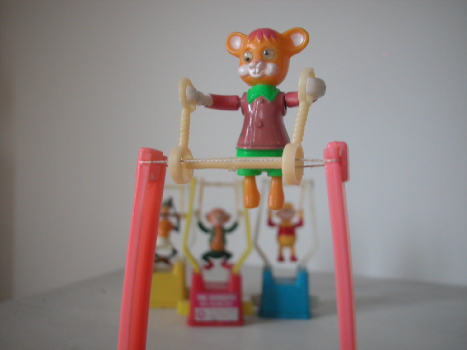 4 vintage trapeze PUSH TOYS 1970s / disney simex swingers