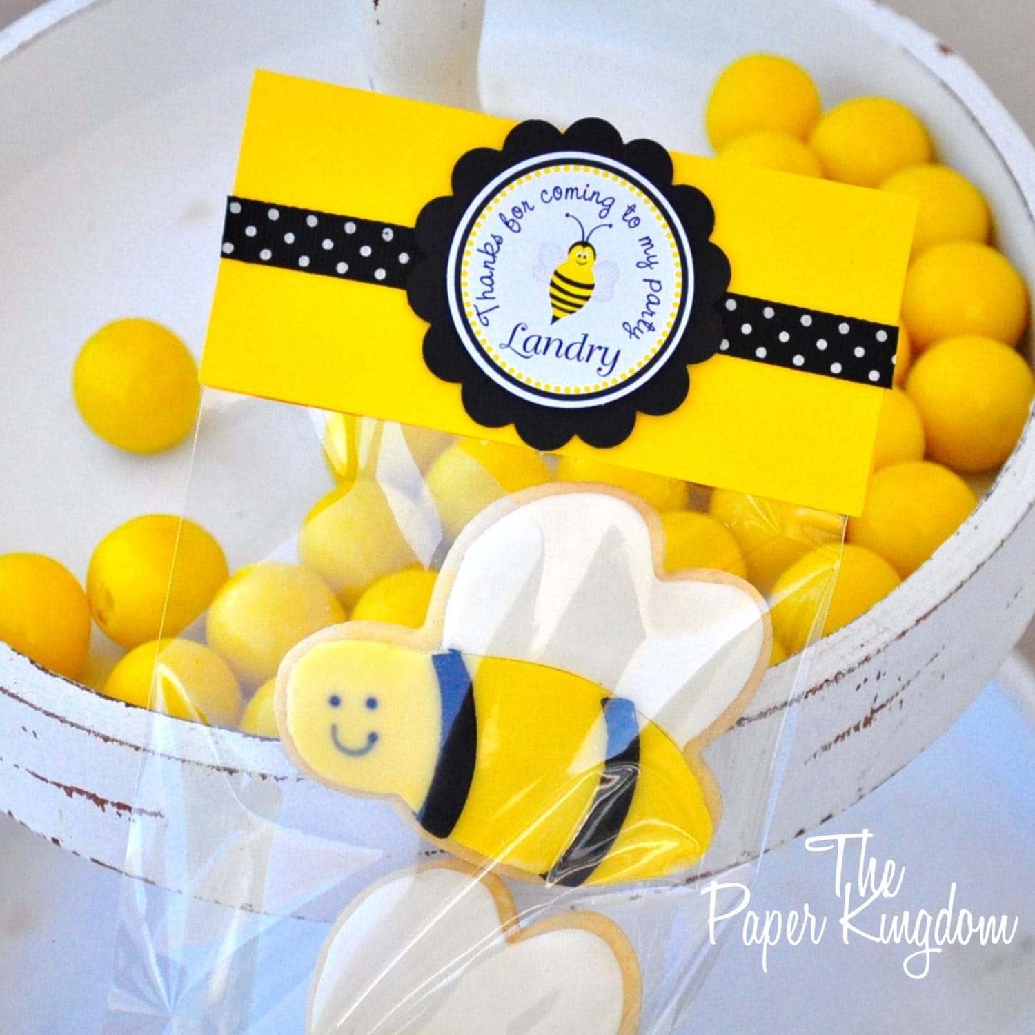 Bumble Bee Favor Bags Bee Gift Bags Party Favor by thepaperkingdom