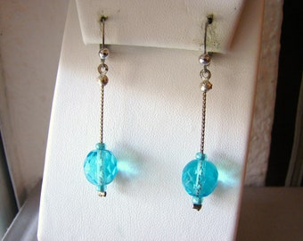Vintage silver dangle earrings with aqua blue beads (D9)
