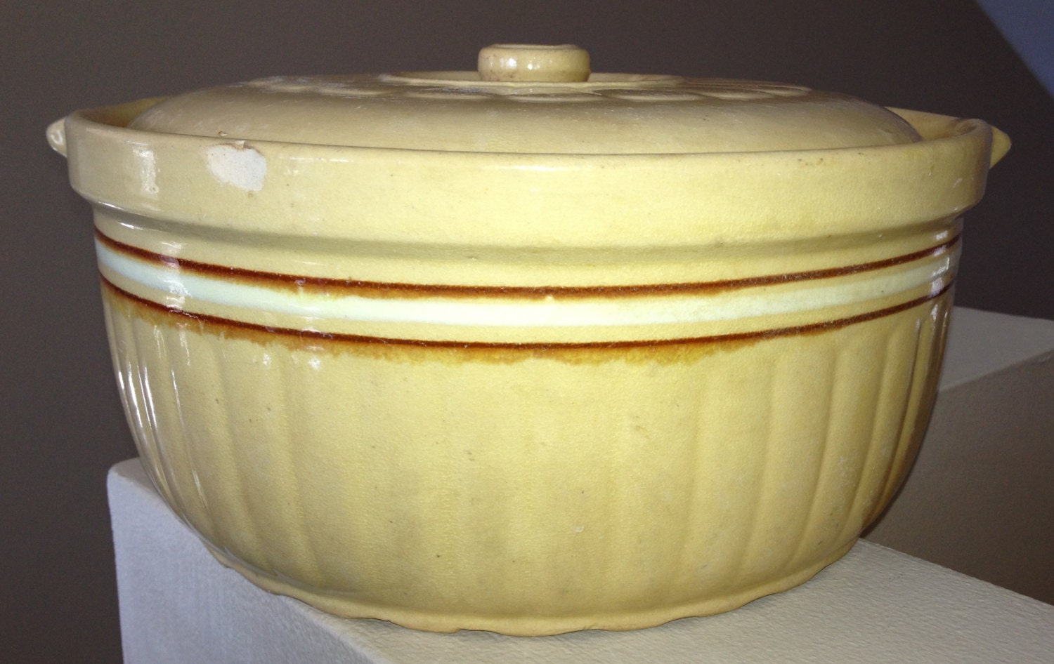 Vintage Red Wing Banded Saffron Ware Casserole Bowl and Cover.