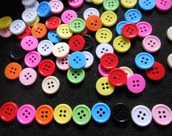100 pcs Mix assorted colors 4 holes buttons size 14 mm