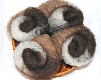 Shetland Black Layered Batts - 5 ounces