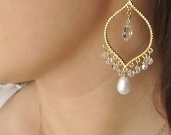 Swarovski Crystal and Pearl Gold Chandelier Earrings - Wedding, weddings, bride, bridal, bridesmaid gift