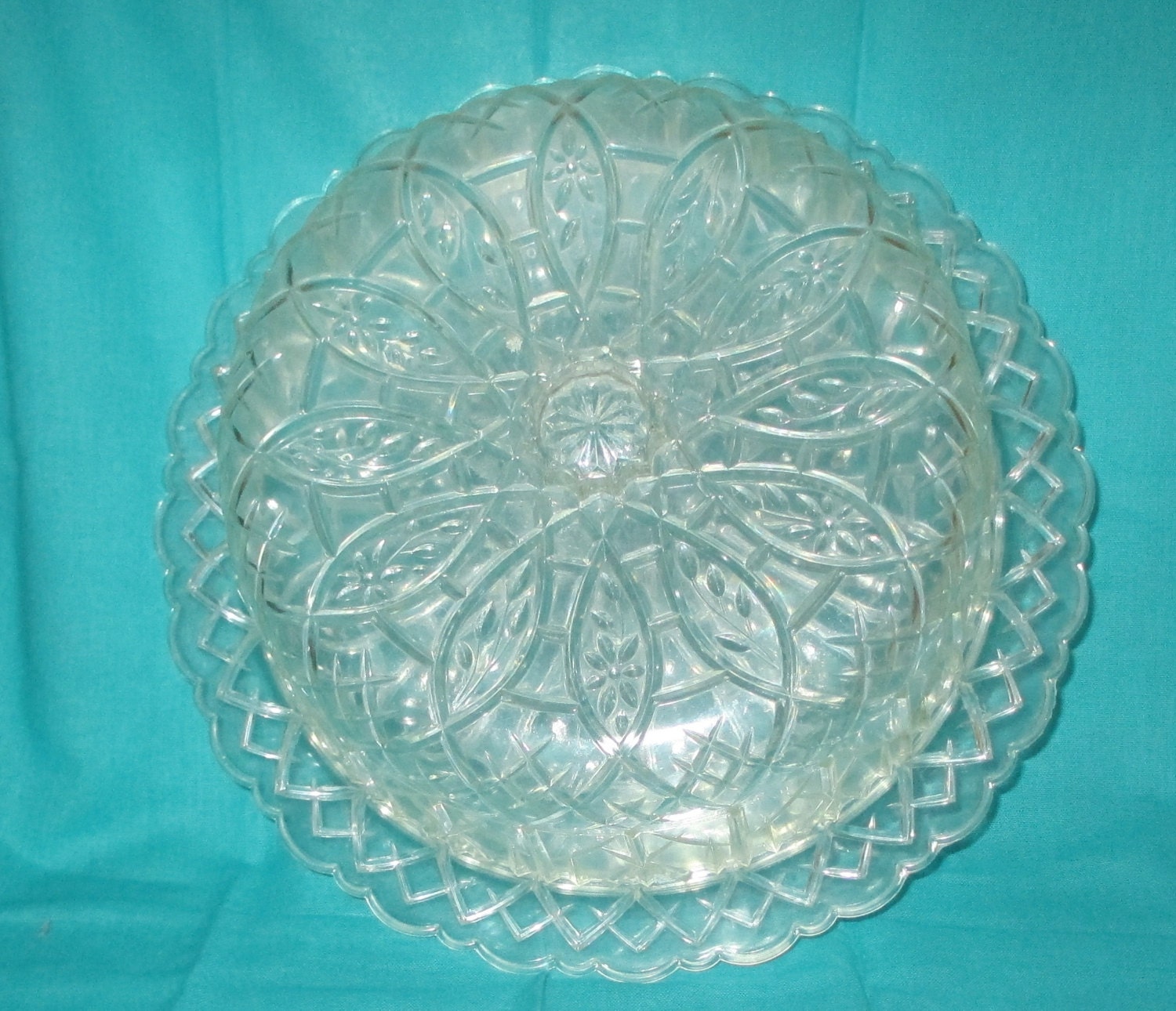 Sale Cake Plate with cover plastic cake by AllCountryPretties