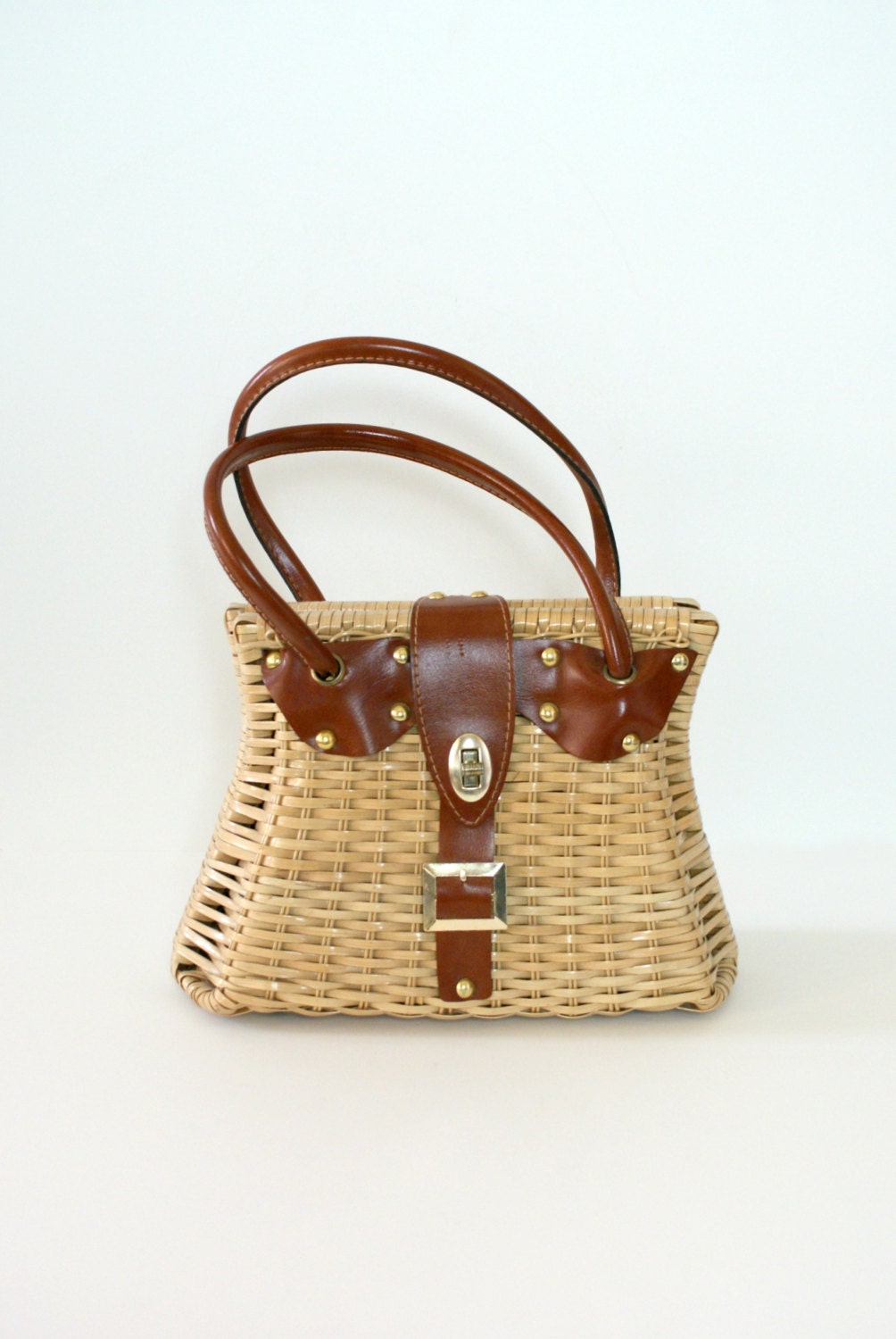 Woven Straw Handbags For Summer | IUCN Water
