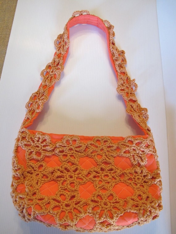 Coral Handbag quilted with crocheted overlay magnetic snap
