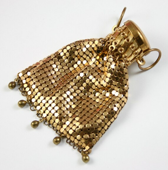 Vintage Metal Mesh Coin Purse Accordion Gate Top by yesteryearglam
