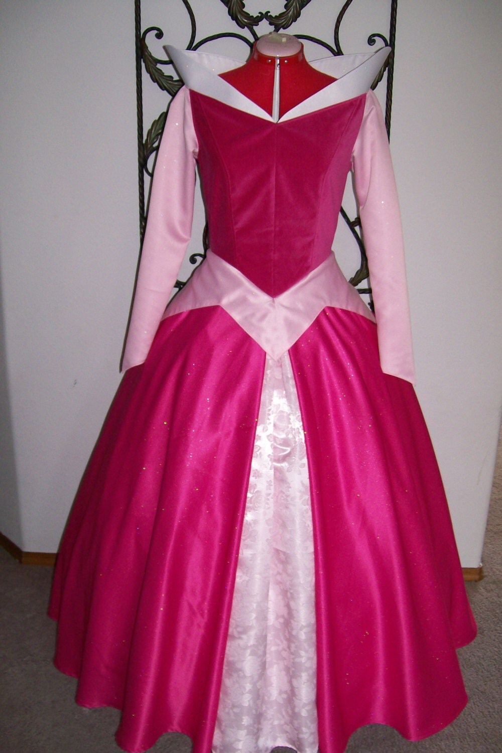 aurora sleeping beauty outfits