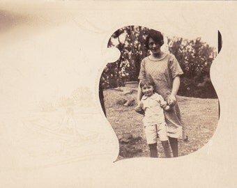Vintage Photo - Mother and Child - Vintage Photograph (WW)