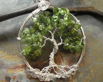 Tree of life Necklace, Peridot Tree of Life Necklace, August Birthstone Necklace, Green Tree of life Necklace, Pereidot Tree of Life Pendant