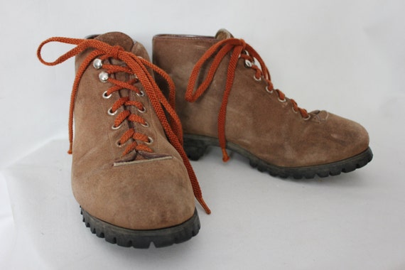 Vintage 1970s Tirah Brown Leather Hiking Boots Made in USA