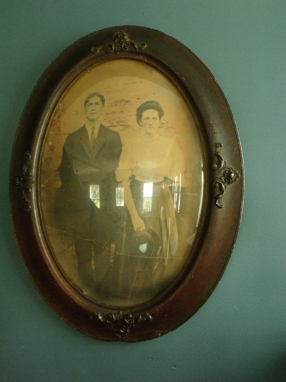 24 Oval Antique Portrait Frame Convex Glass Ornate