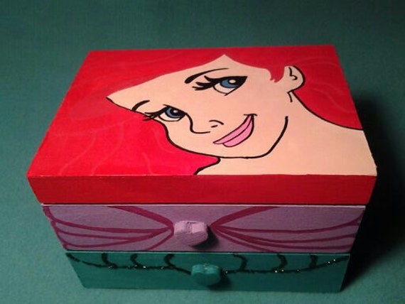 ariel toy box