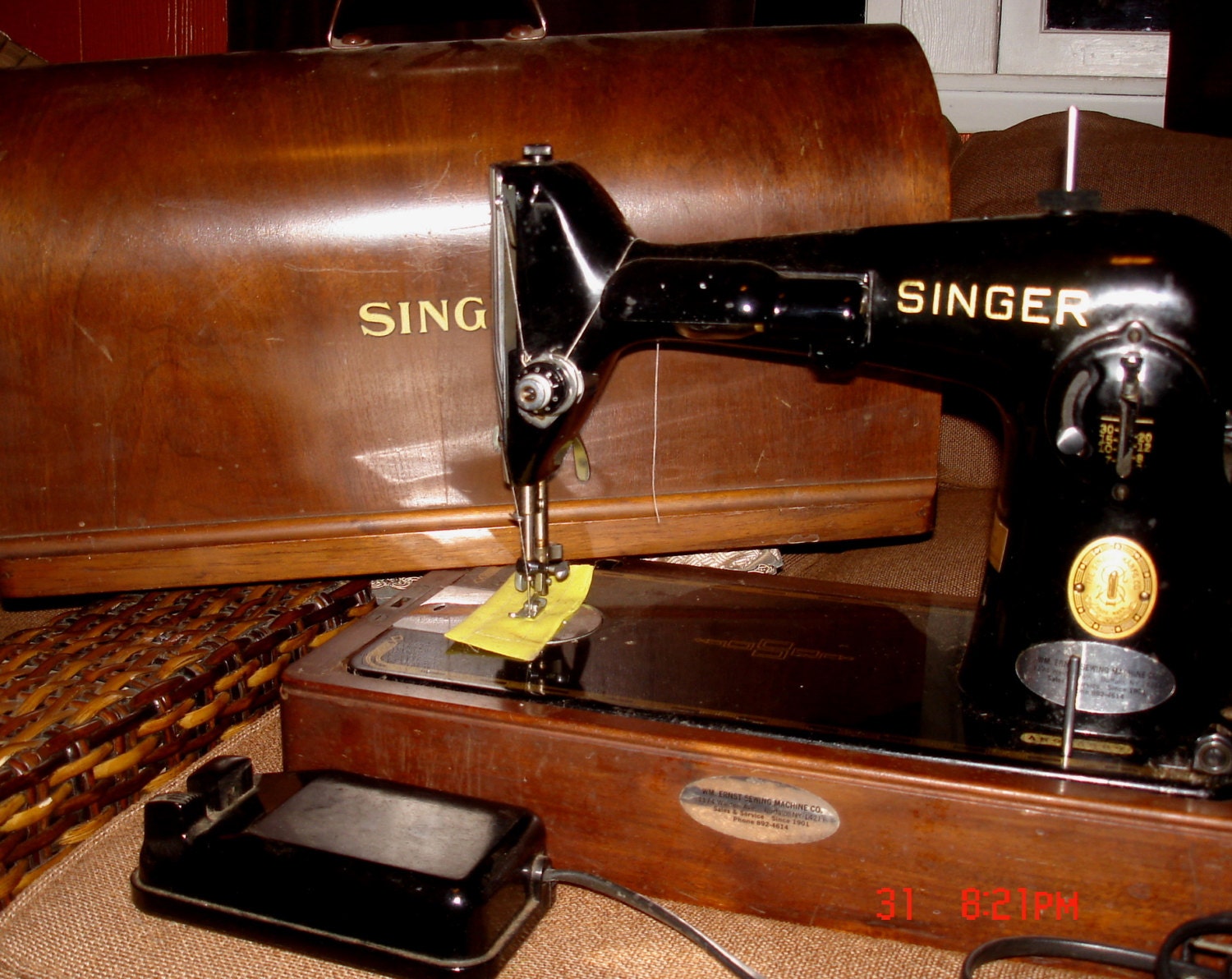 Singer Sewing Machine cover accessories and manual 1952