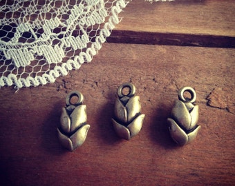 Spring Tulip Flower Charms Antique Bronze Tulip Charm Floral Flower Small Vintage Jewelry Supplies (BB172)