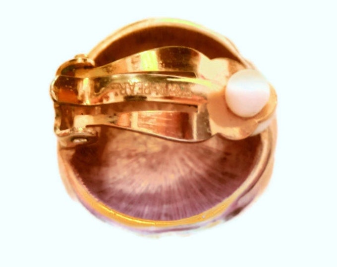 FREE SHIPPING Erwin Pearl earrings, trefoil circle knot earrings, gold tone, award winning designer clip earrings